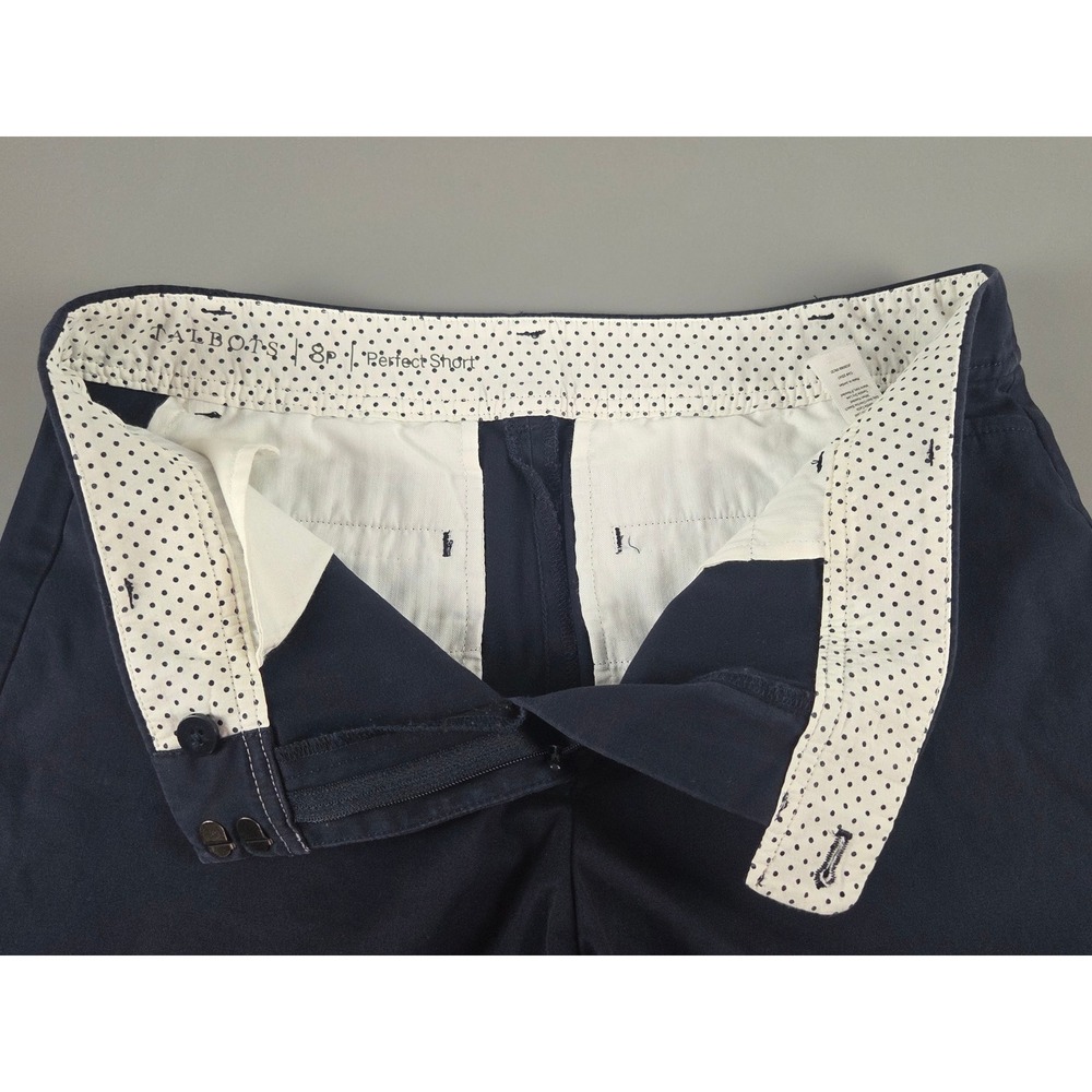 Talbots Womens 8P "Perfect Short" Navy 7" Inseam - Picture 3 of 6